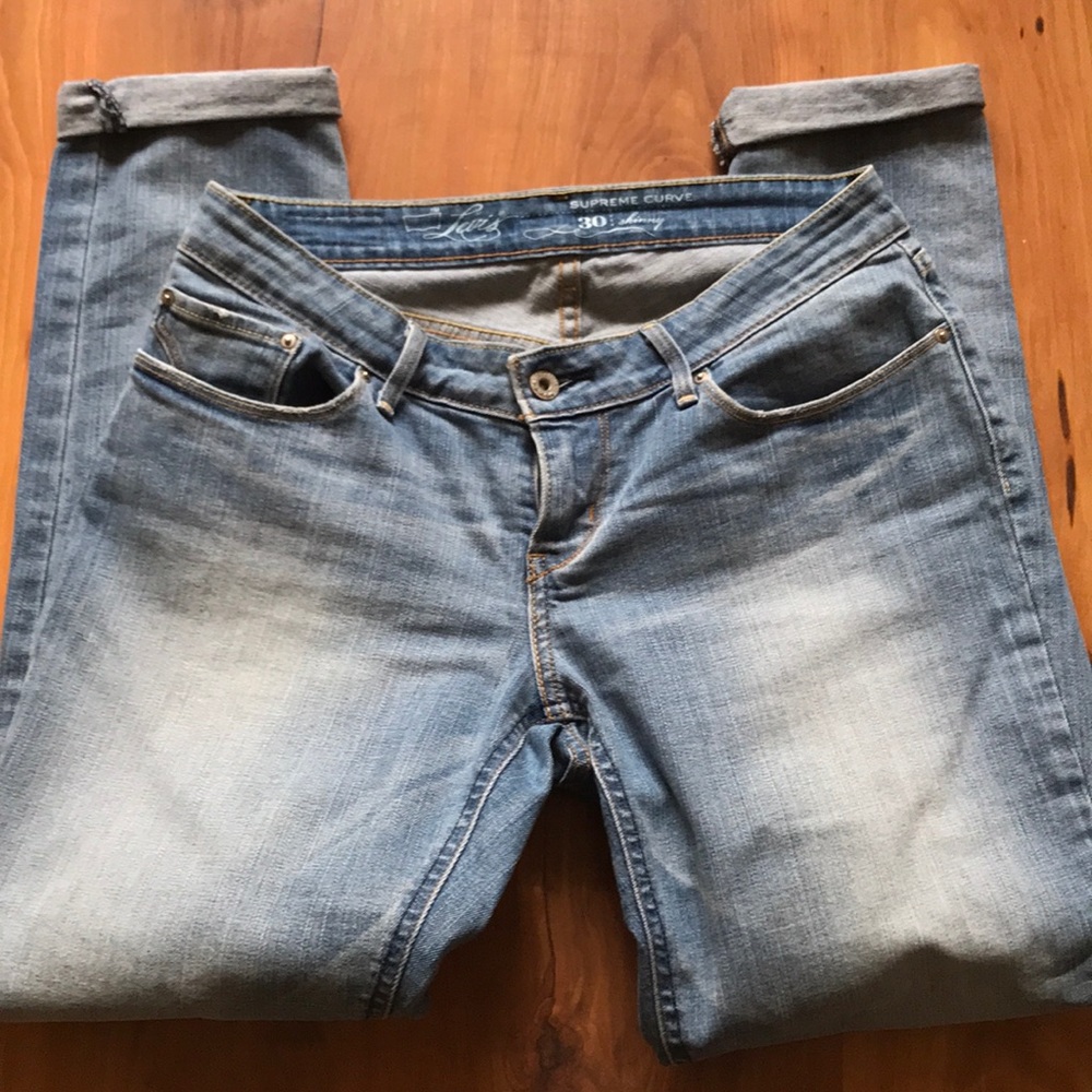 Levi’s Supreme Curve Skinny Size 30